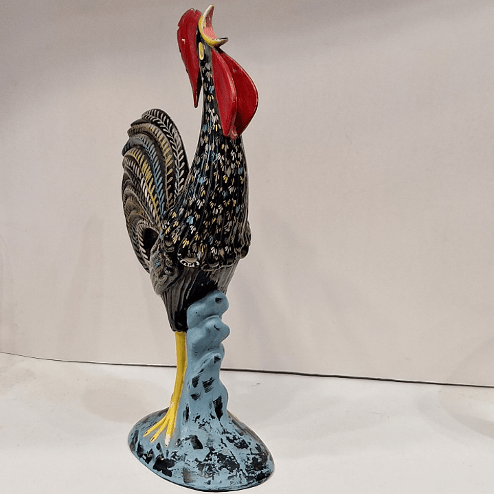 Galo em cerâmica policromada  2