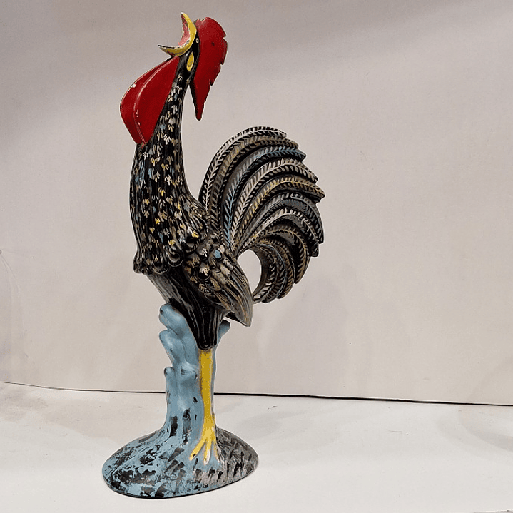 Galo em cerâmica policromada  3