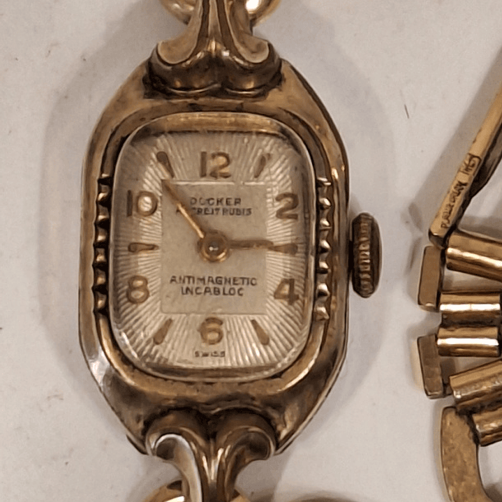 Relógio de pulso feminino Docker 1