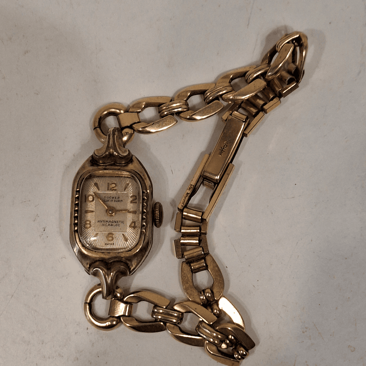 Relógio de pulso feminino Docker 2