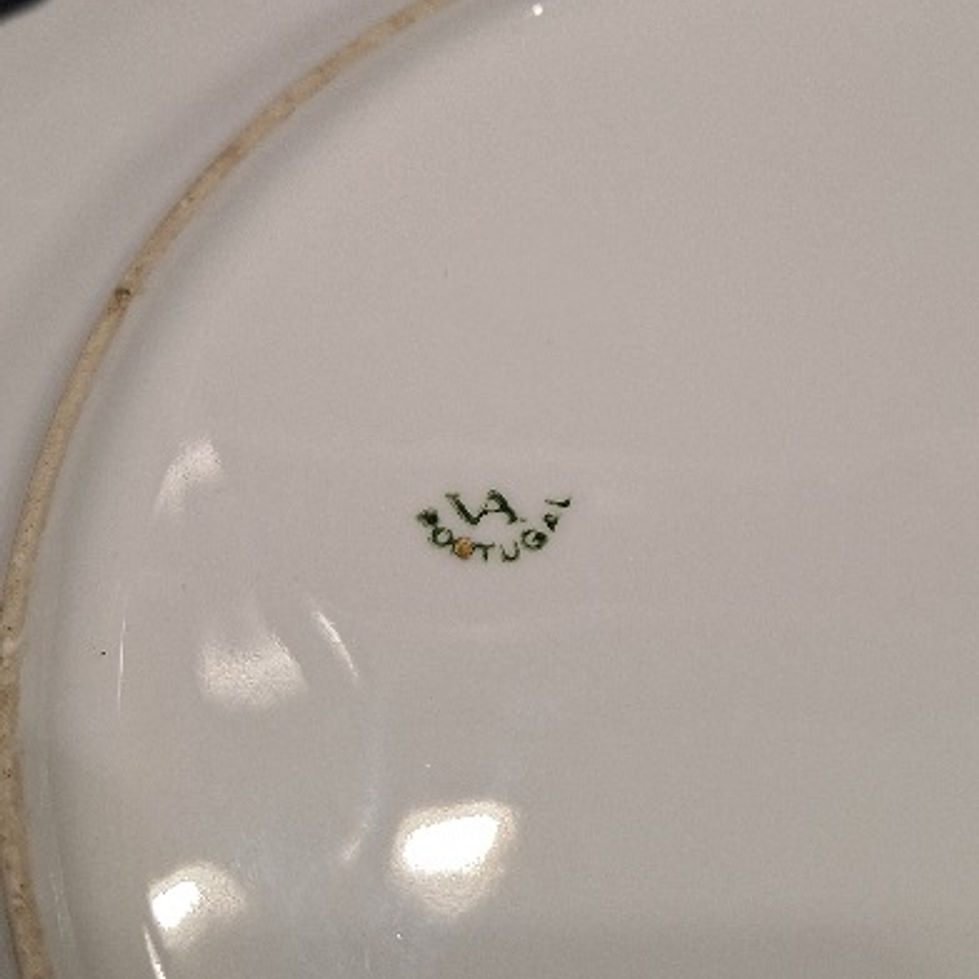 Prato decorativo em porcelana Vista Alegre  2