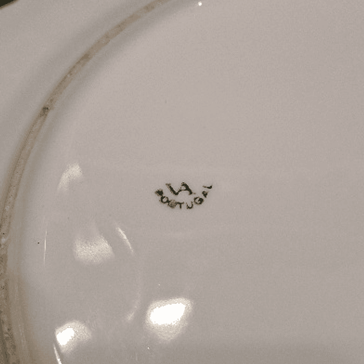 Prato decorativo em porcelana Vista Alegre  2