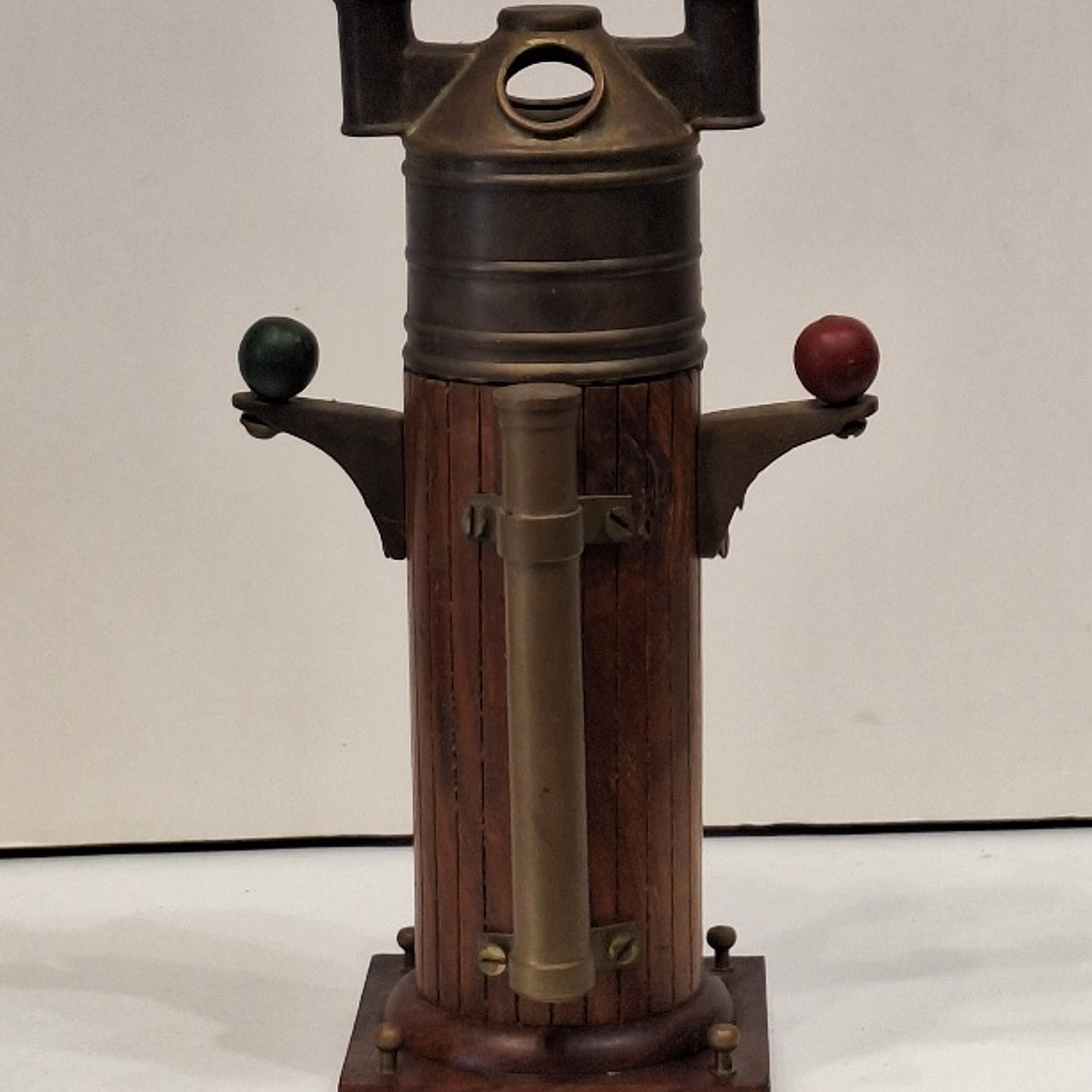 Miniatura decorativa de Bitácula marítima  1