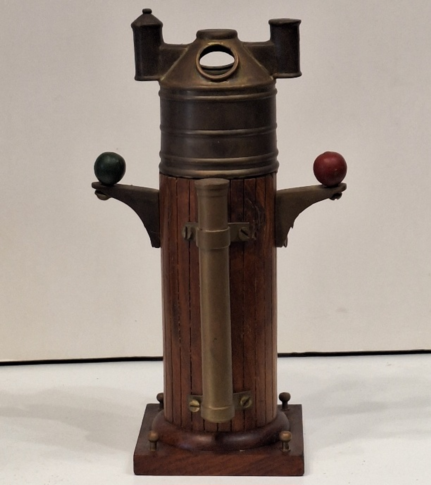 Miniatura decorativa de Bitácula marítima  1