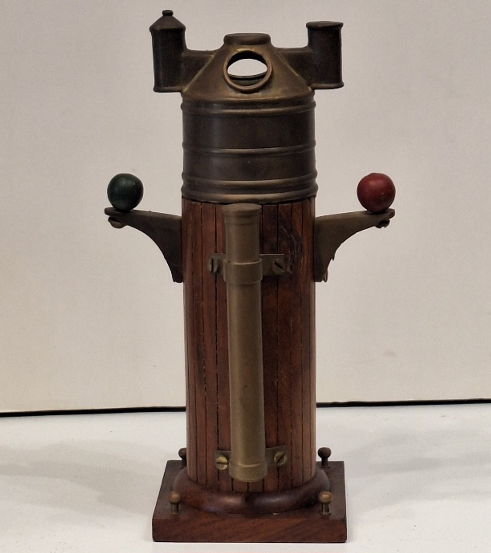 Miniatura decorativa de Bitácula marítima  1