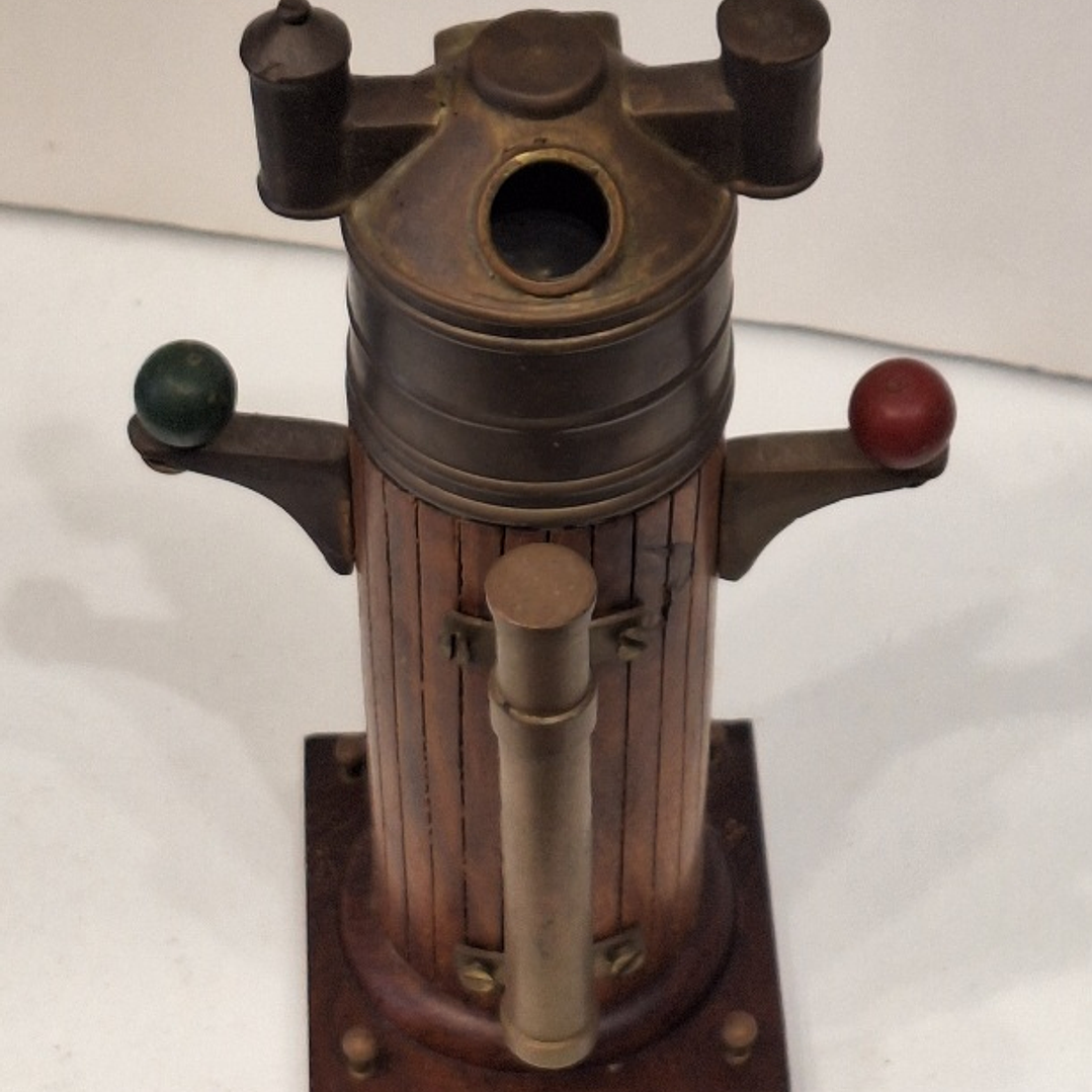 Miniatura decorativa de Bitácula marítima  3