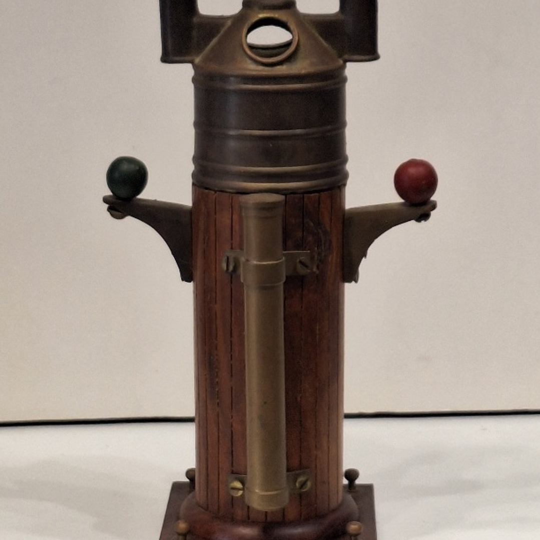 Miniatura decorativa de Bitácula marítima  6