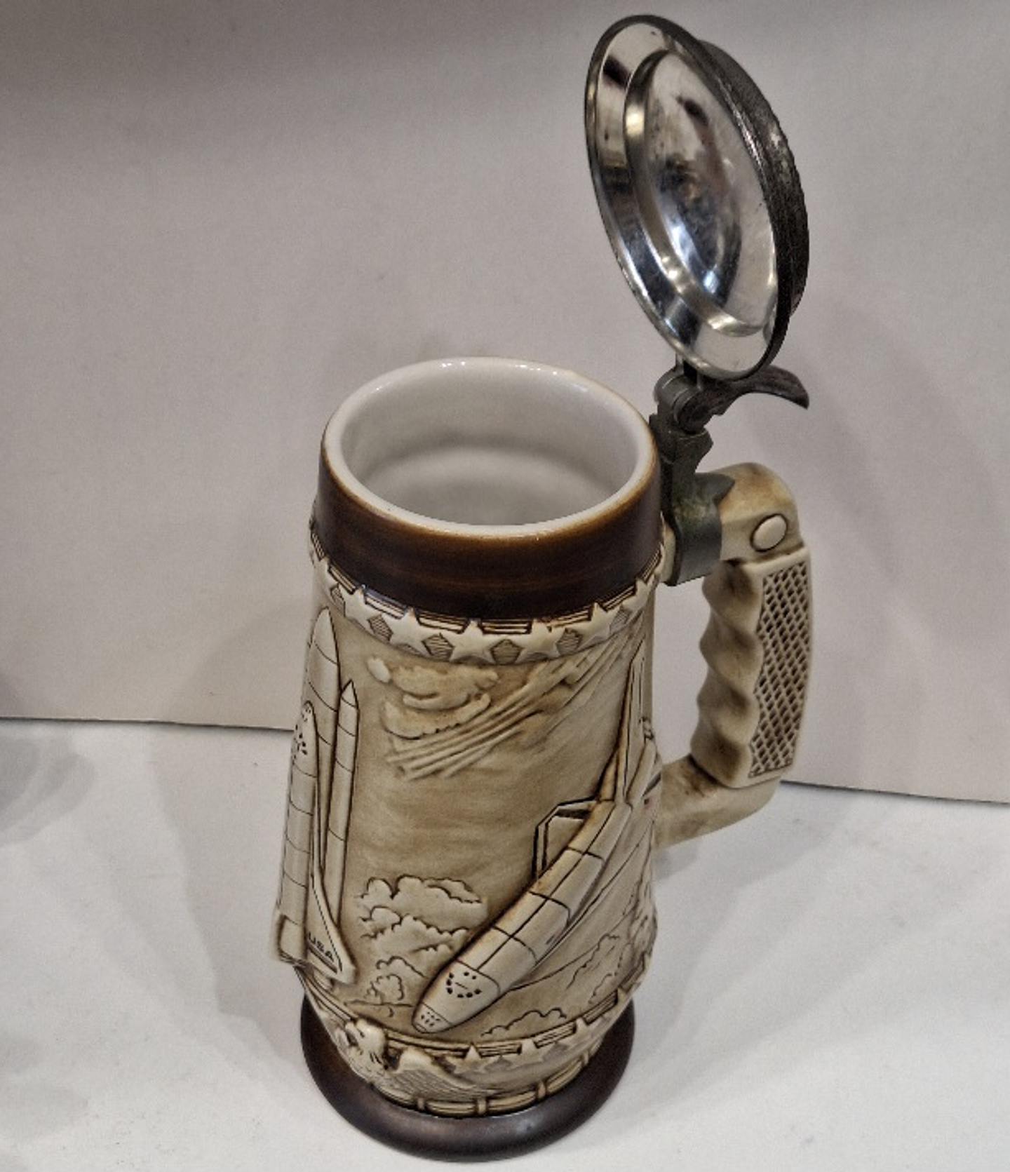 Caneca, Ônibus espaciais 4