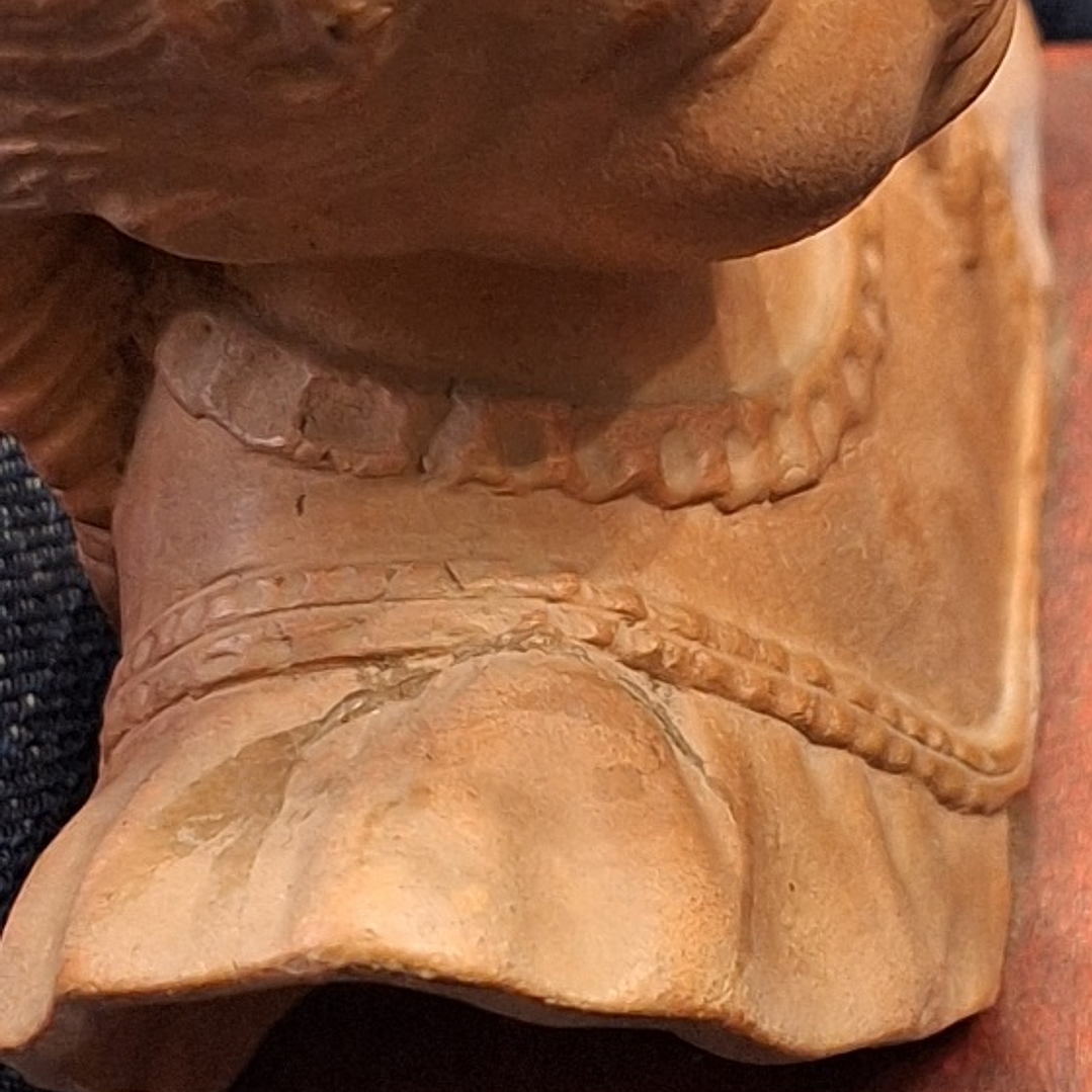Alexander, Busto de menina em terracota  5