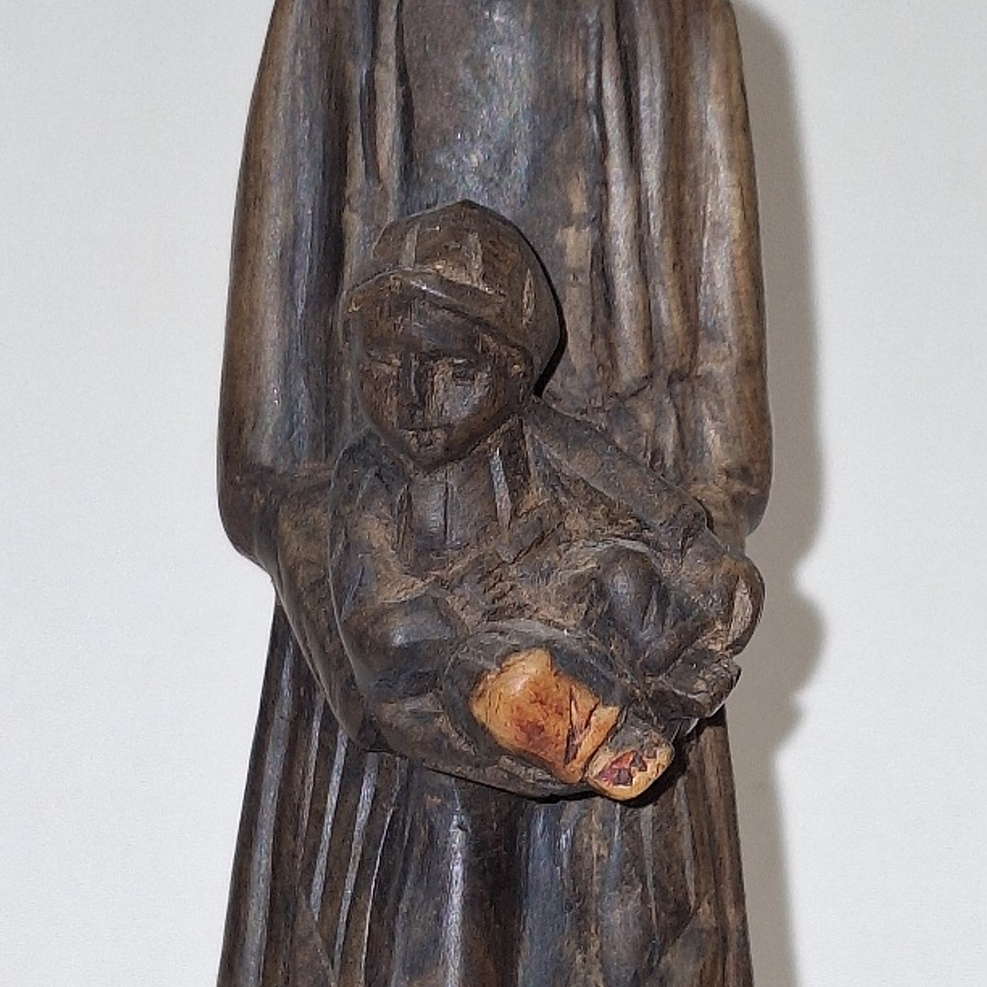Escultura em madeira Madonna com menino 2
