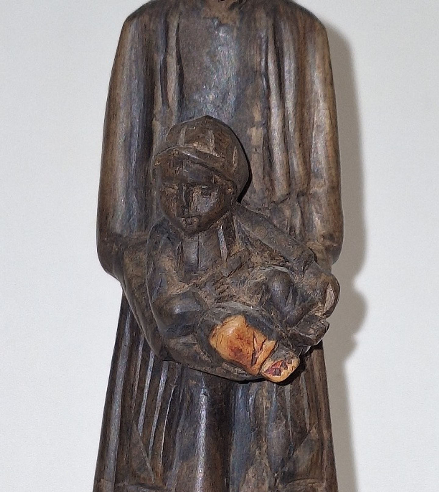 Escultura em madeira Madonna com menino 2