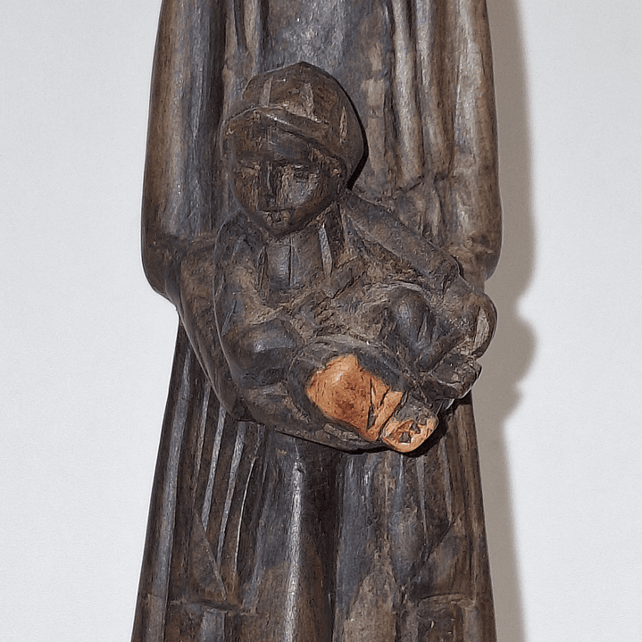 Escultura em madeira Madonna com menino 5
