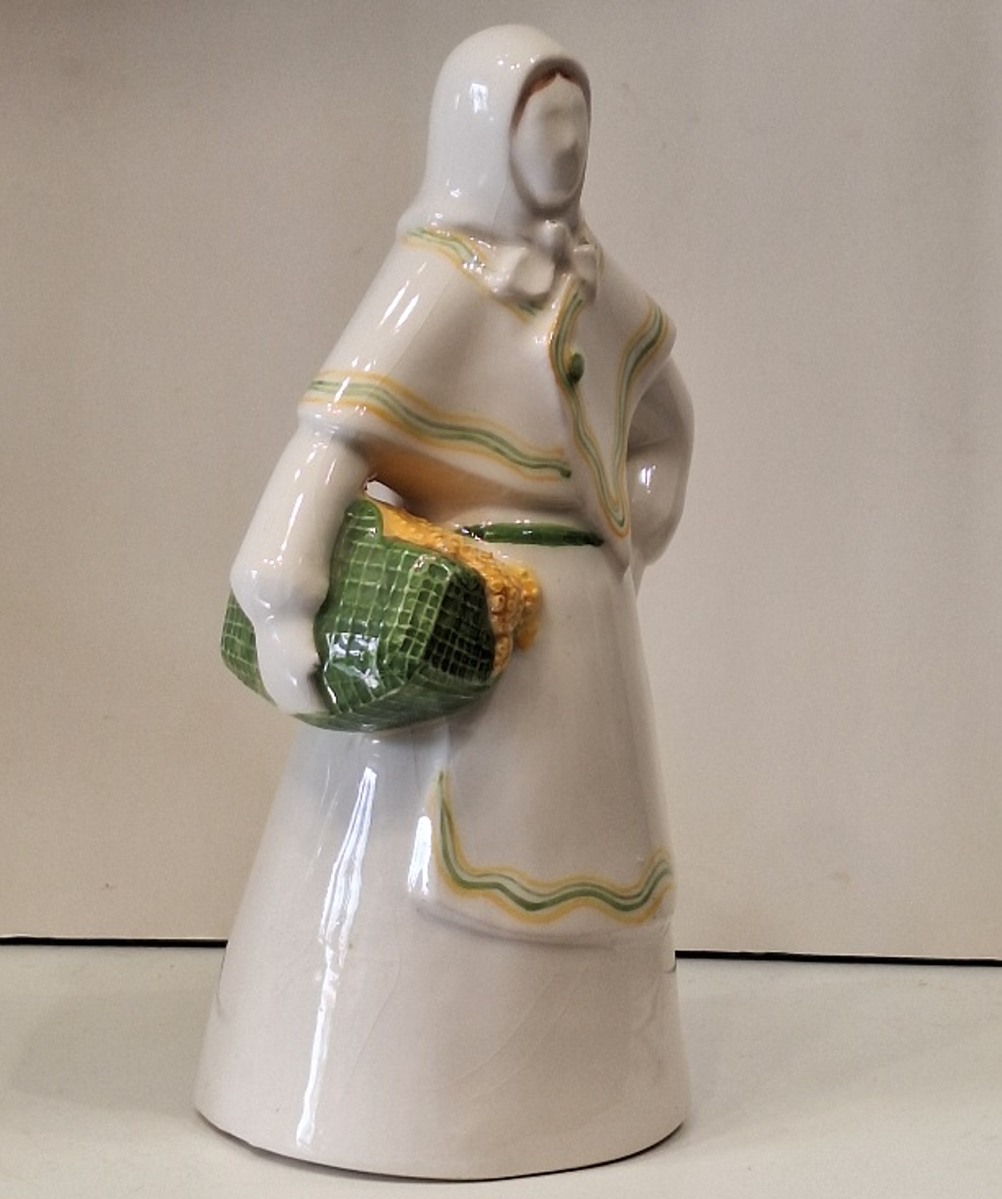 Bibelot, Varina em faiança  3