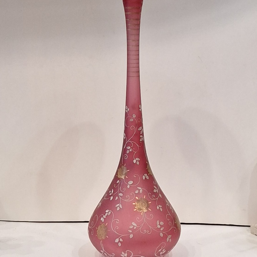 Vaso em vidro rosa, decoração floral  2