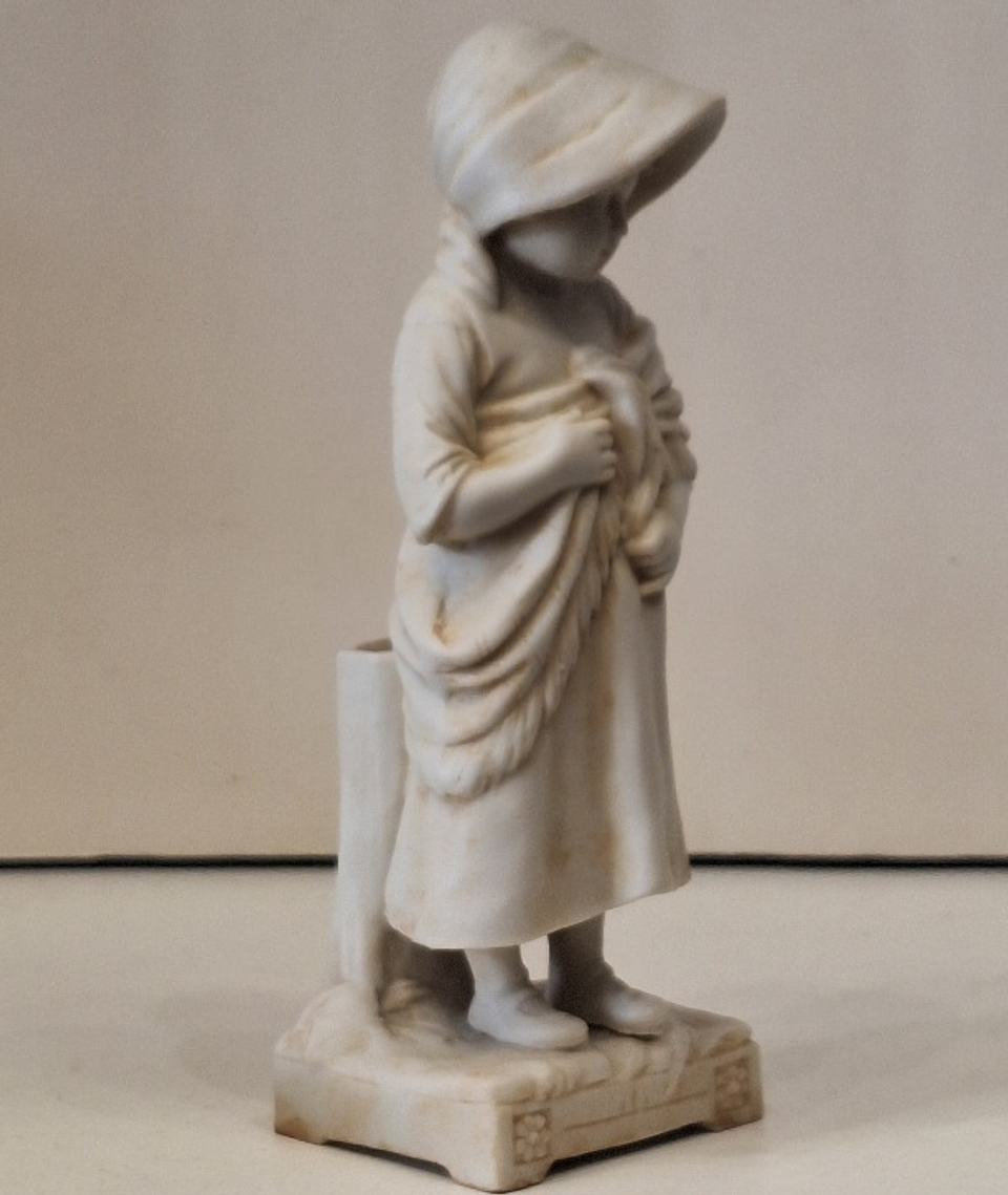 Estatueta em biscuit, tulipeira  3