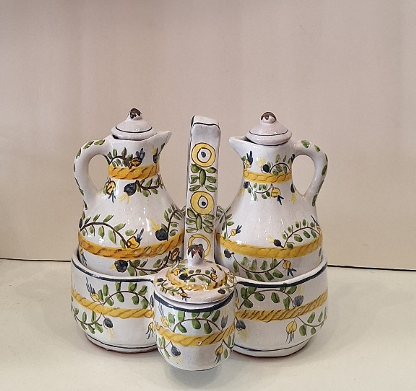 Galheteiro em faiança policromada  5