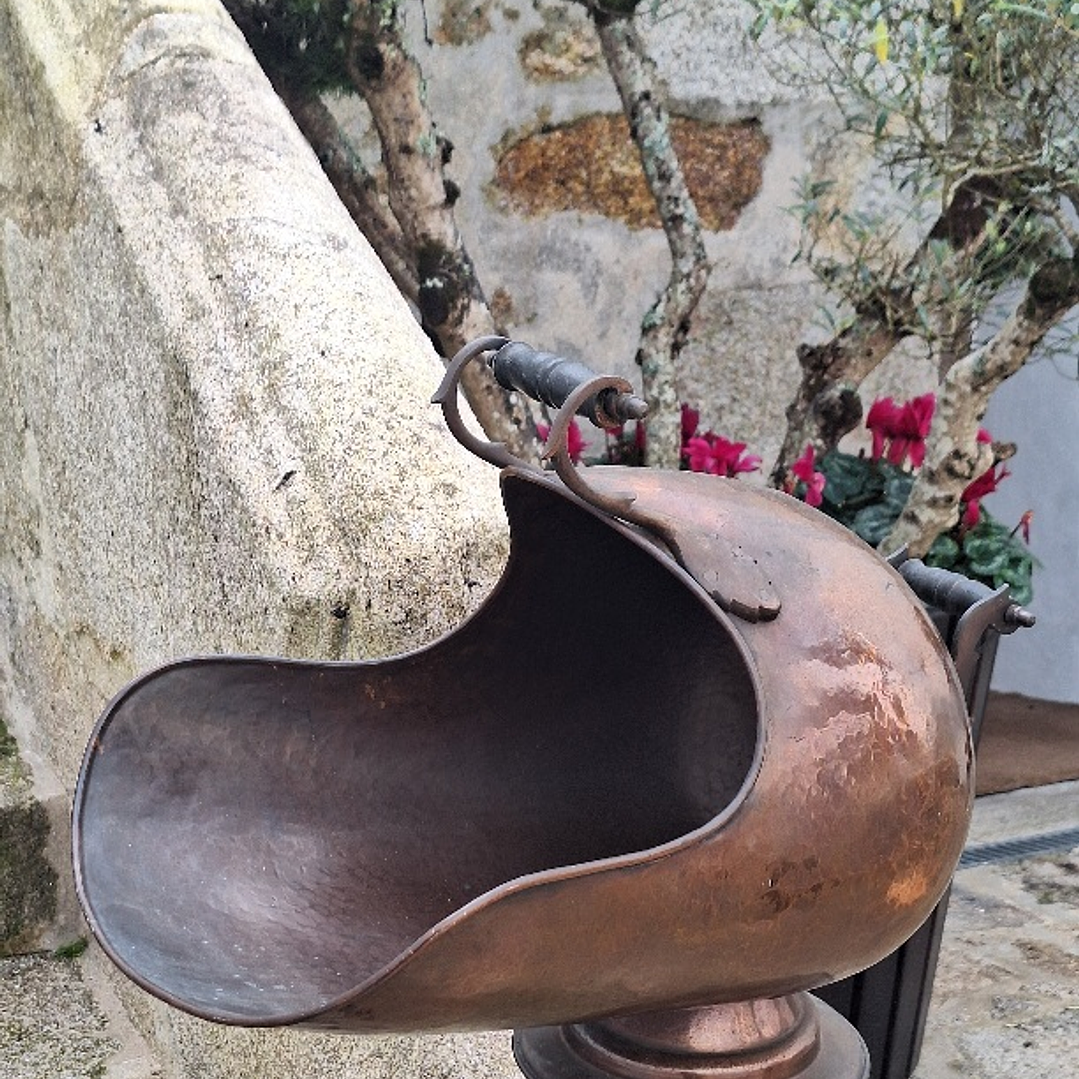 Balde de carvão / madeira em cobre 2