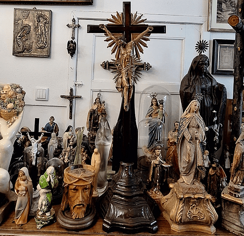 Crucifixo em madeira