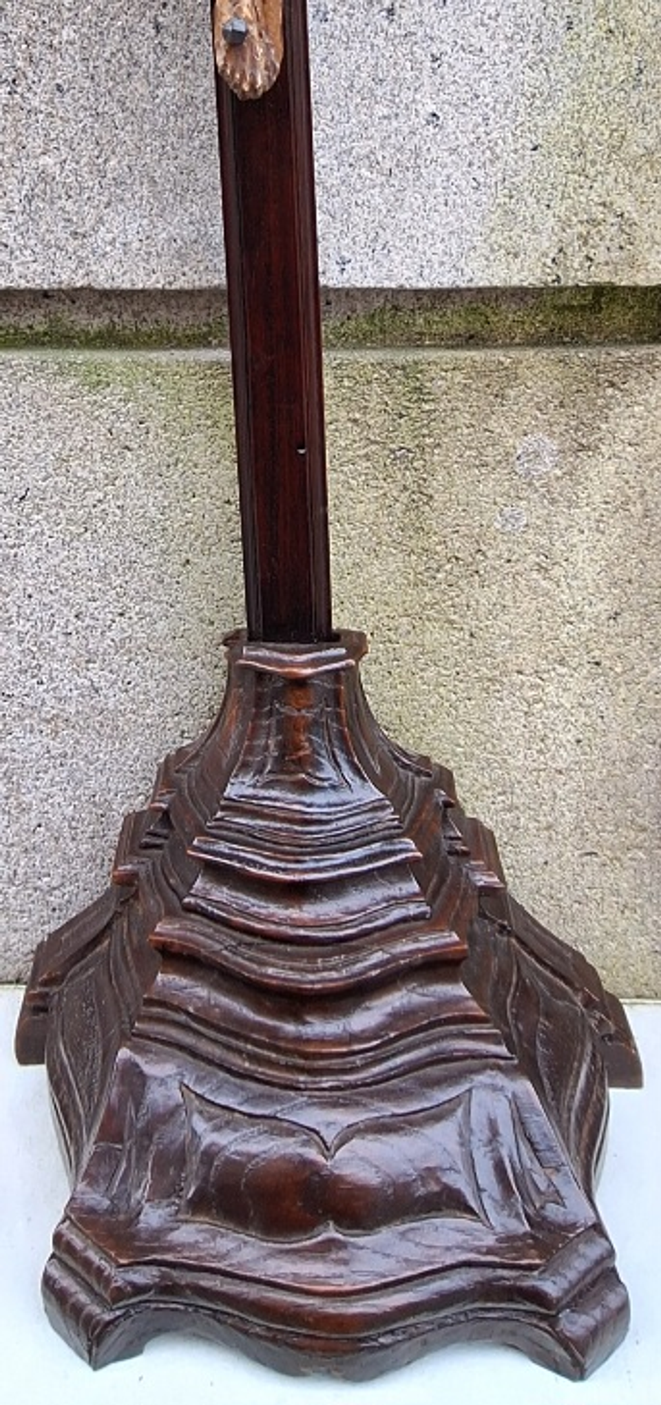 Crucifixo em madeira 3