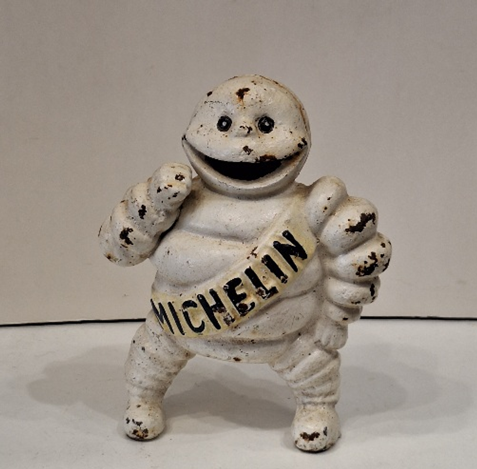 Cofre Mascote da Michelin em ferro fundido  2