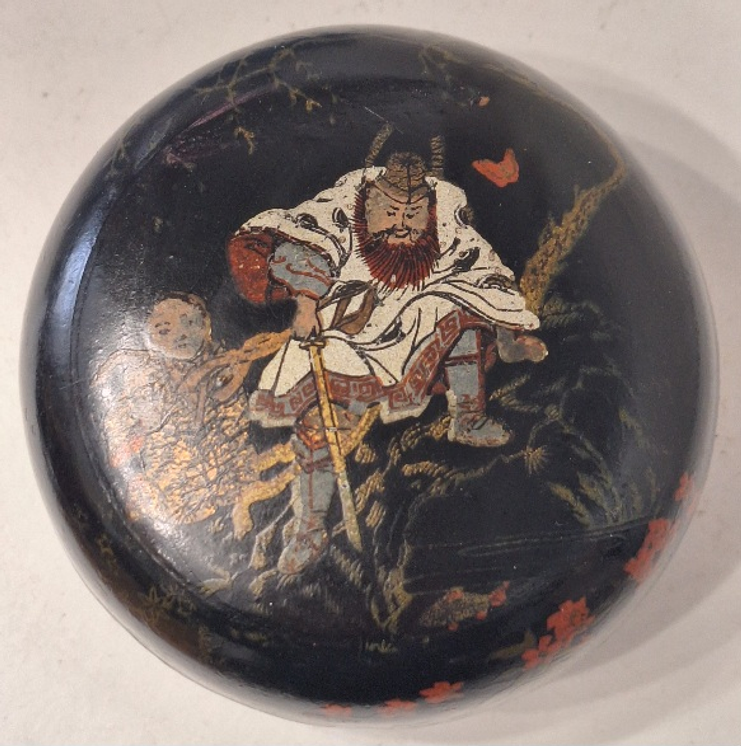 Antiga caixa em laca Japonesa  1