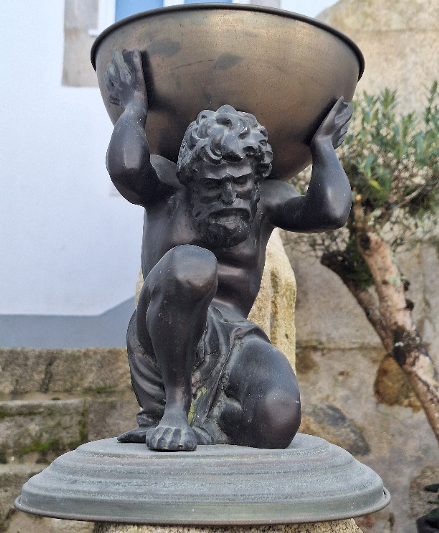 Escultura em petit-bronze 