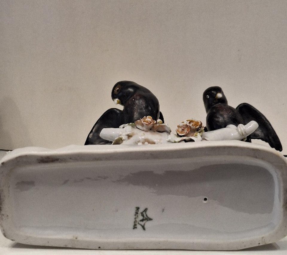 Estatueta com pássaros da Artibus 8