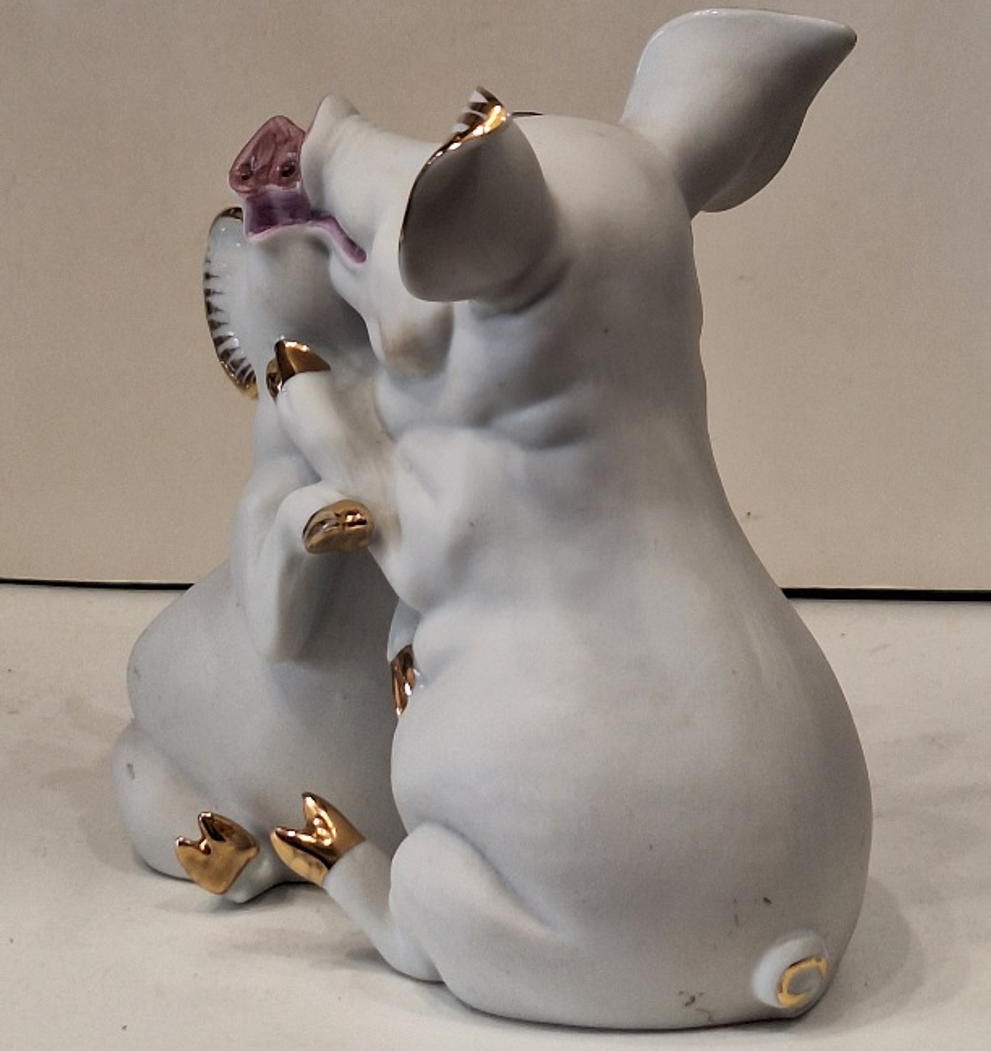 Porcos apaixonados em biscuit  6