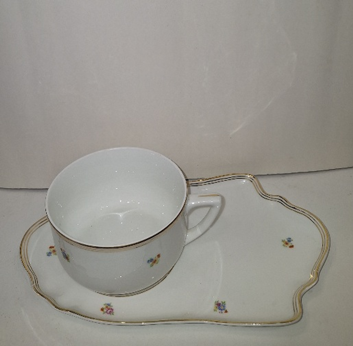 Almoçadeira com prato da Vista Alegre  1