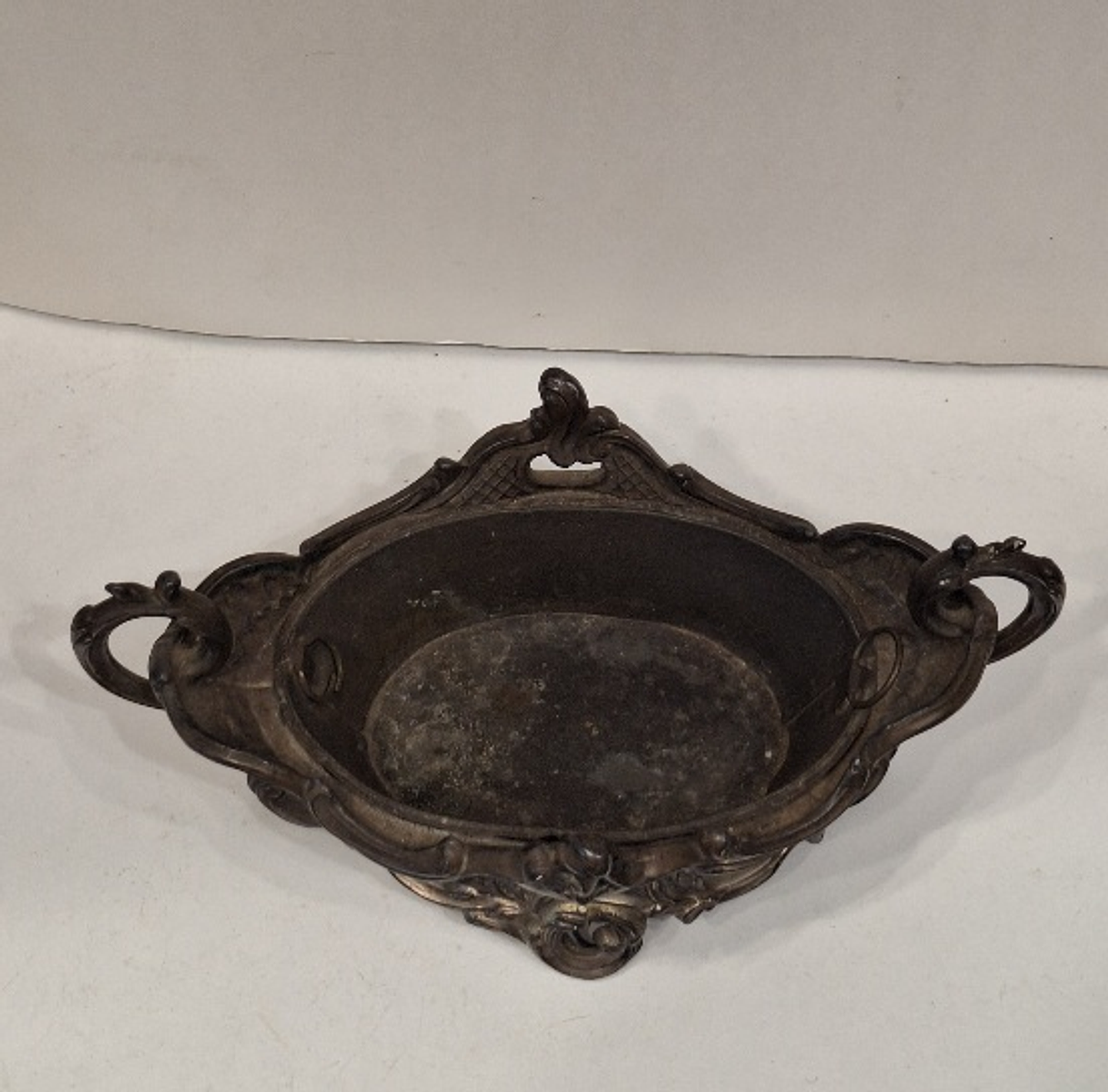 Floreira em zamak. Luis XV 6