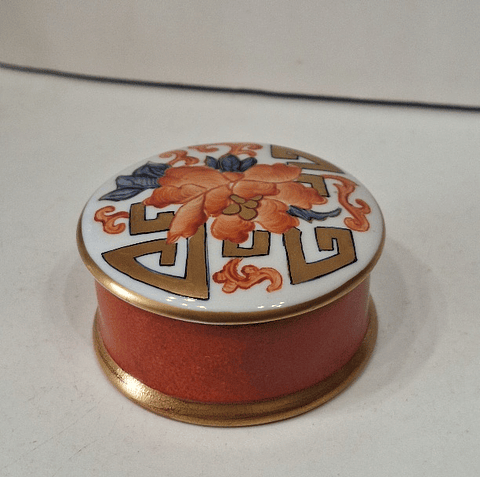 Caixa regaleira em porcelana 