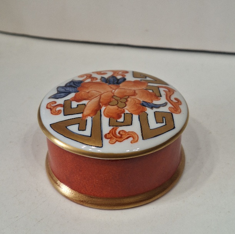 Caixa regaleira em porcelana  1