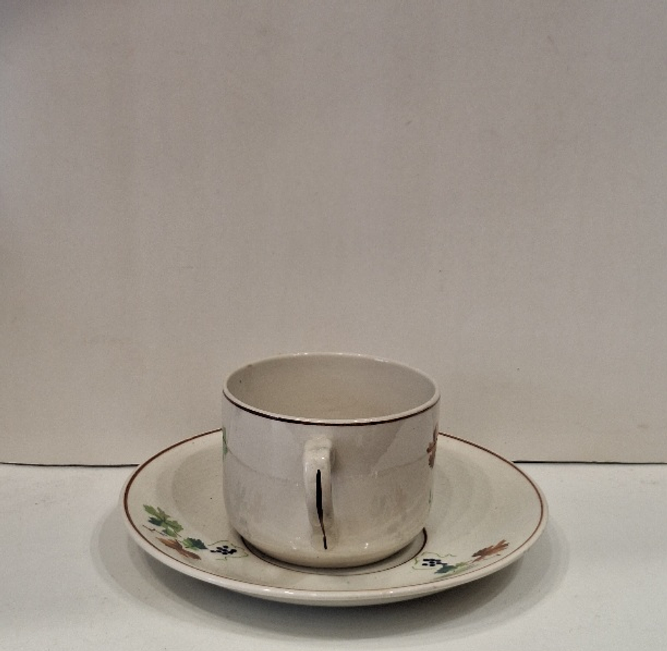 Xícara almoçadeira, faiança Sacavém  2