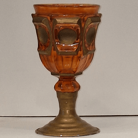 Taça de vidro, base em metal 