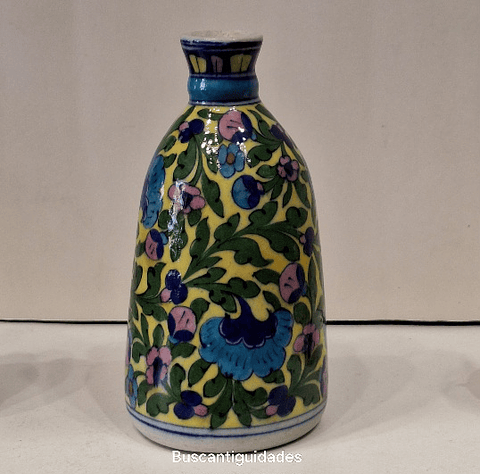 Vaso em porcelana indiana / Jaipur