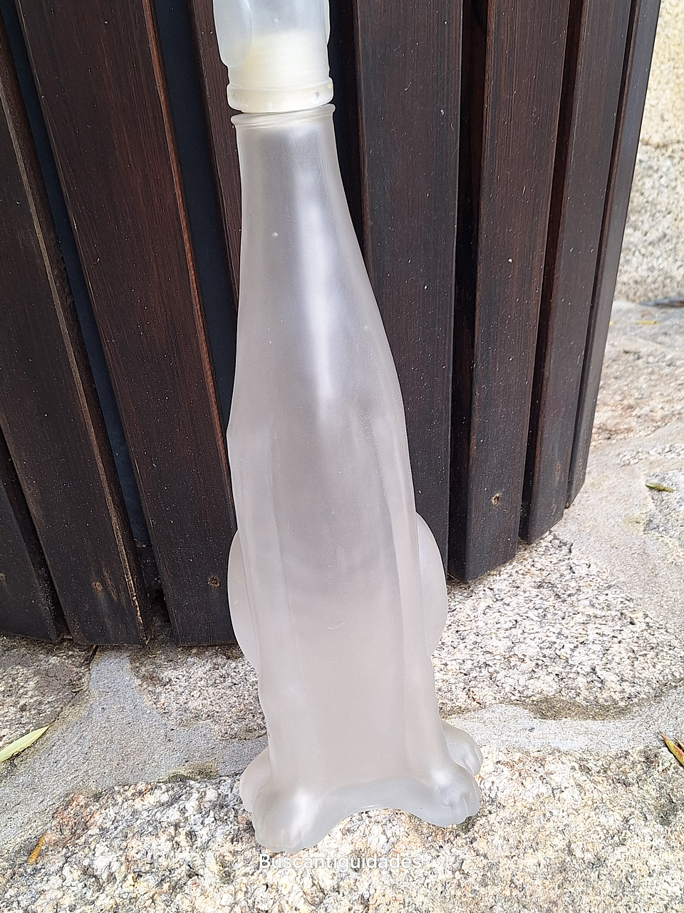 Grande garrafa, representando cão  4