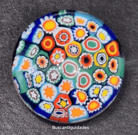 Pisa-papéis em cristal millefiore de Murano 