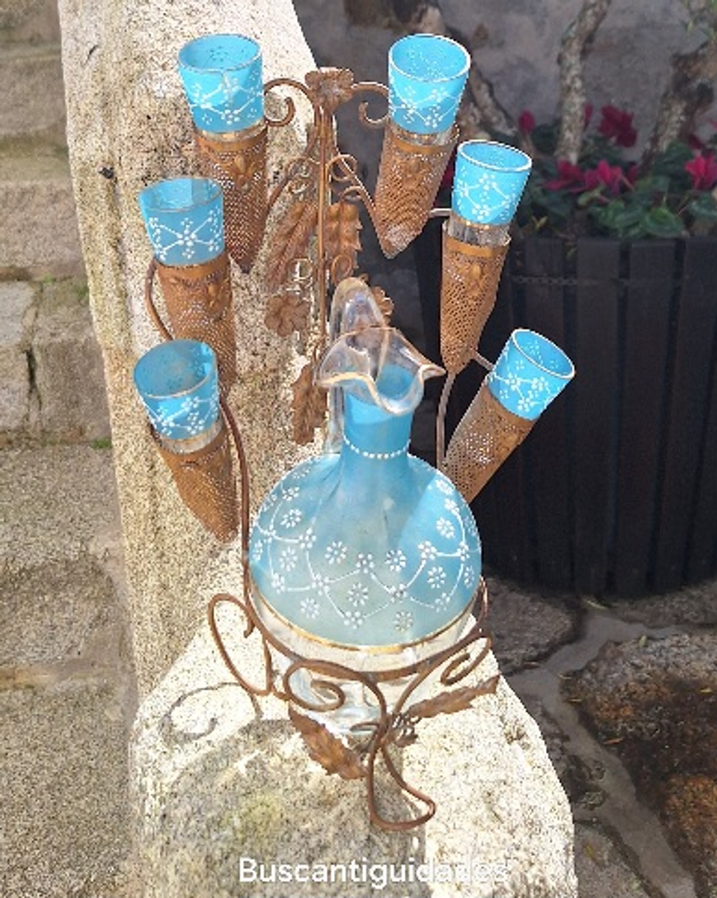 Antigo Licoreiro com seis copos  2