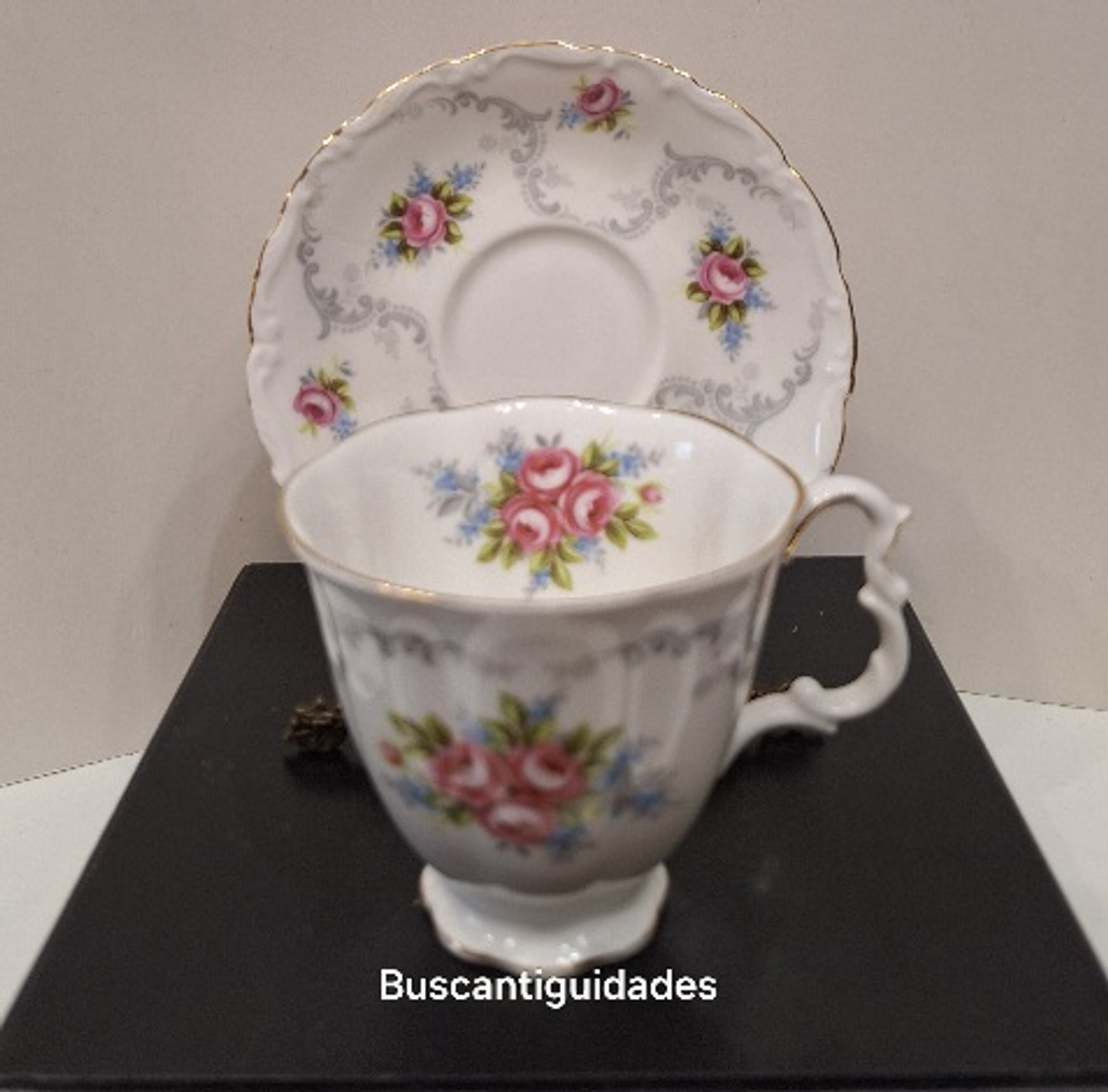 Xícara para colecção, Royal Albert 1