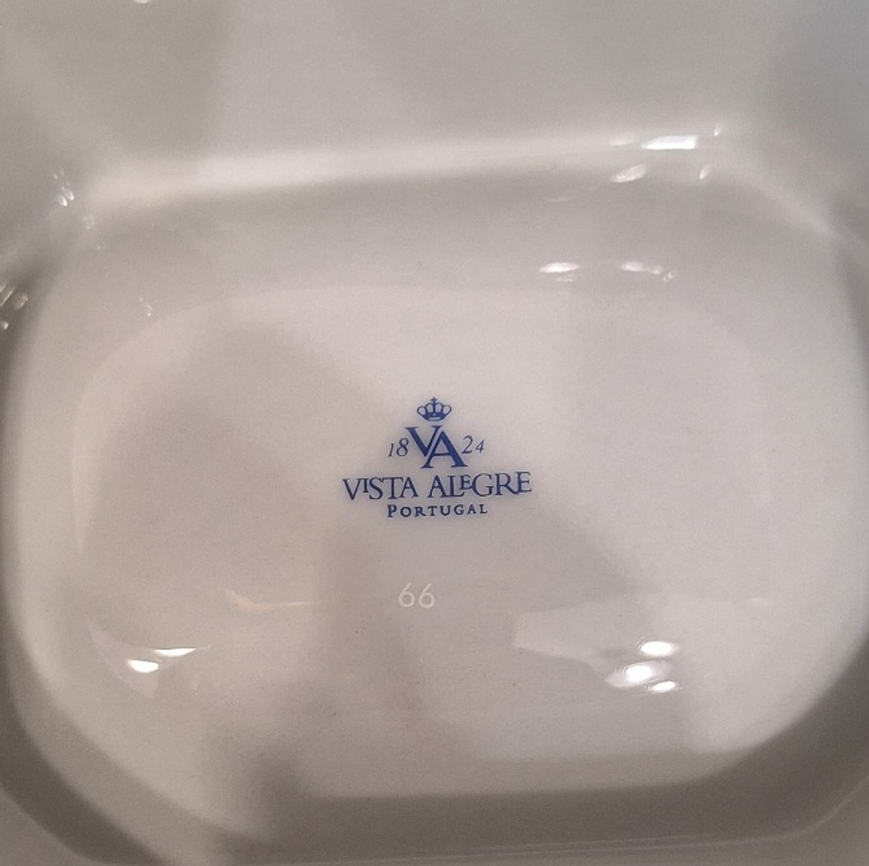 Saleiro em porcelana Vista Alegre 