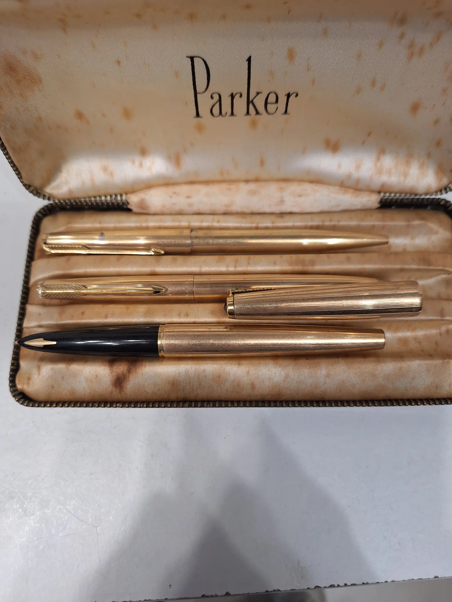 Parker 61 USA, com estojo original  5
