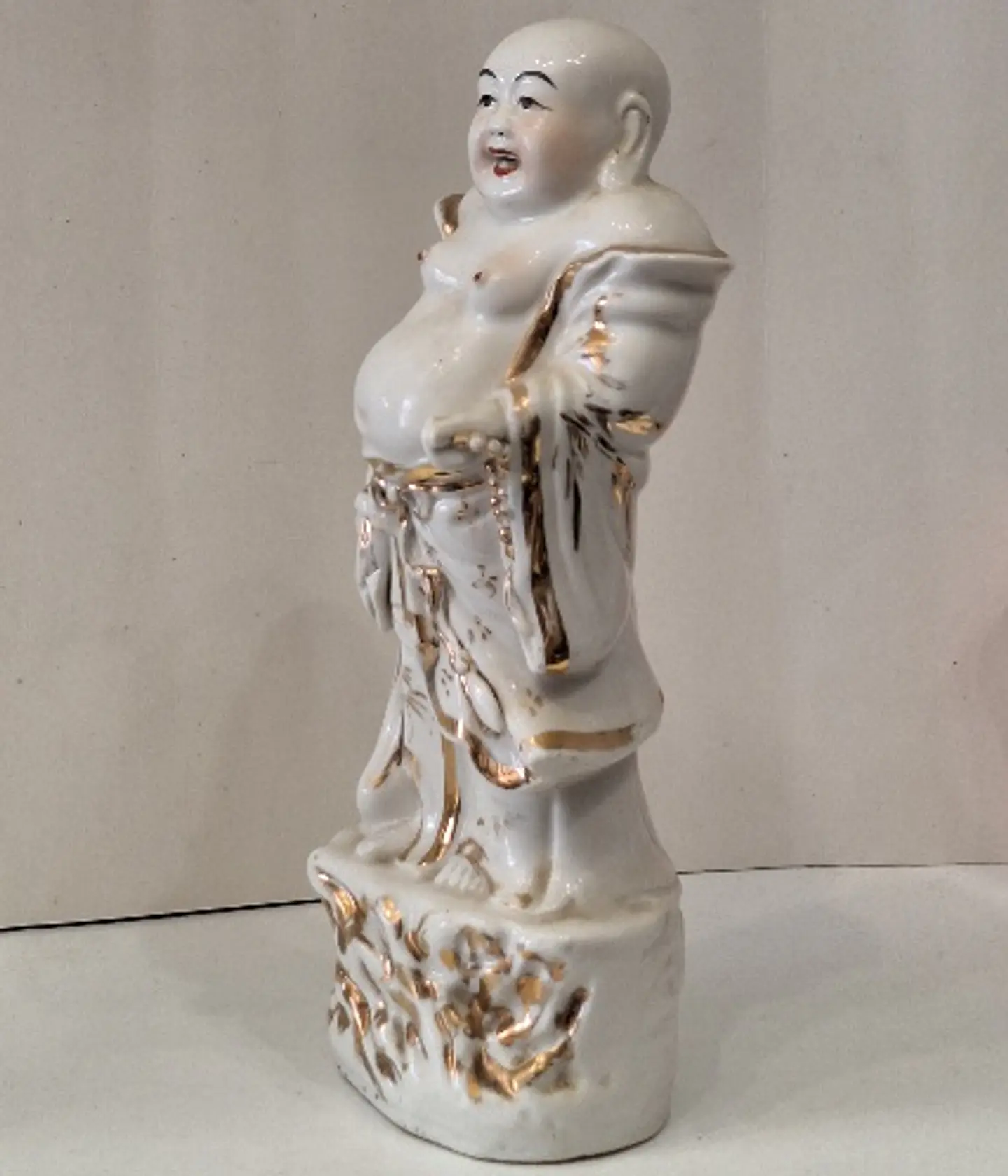 Estatueta em porcelana - Buda sorridente  3