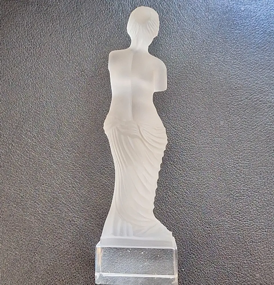 Estatueta em cristal, representando Vénus de Milo 4