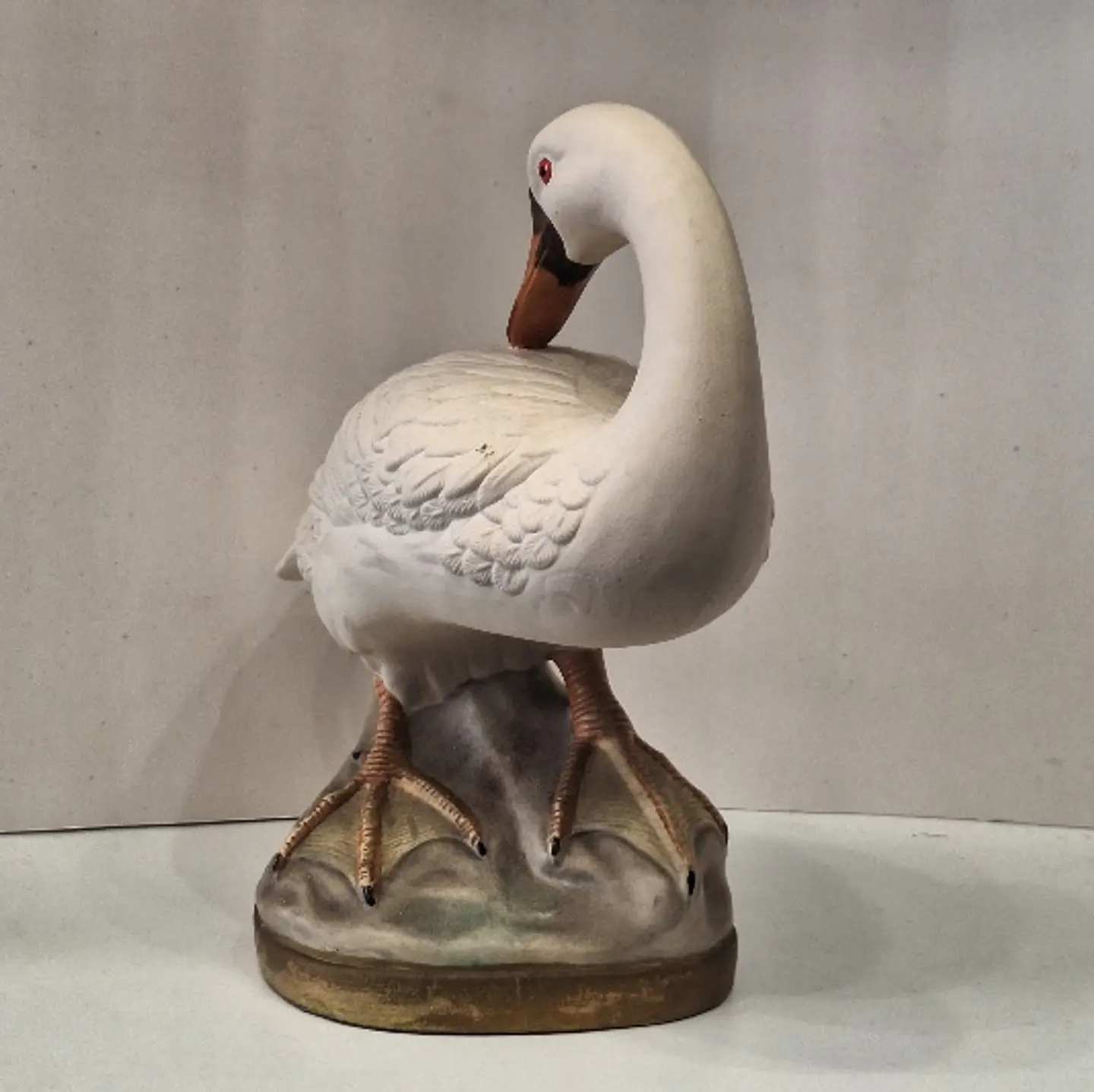 Estatueta em faiança representando Ganso 2