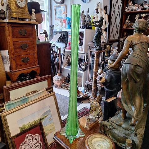 Grande vaso solifleur em vidro verde