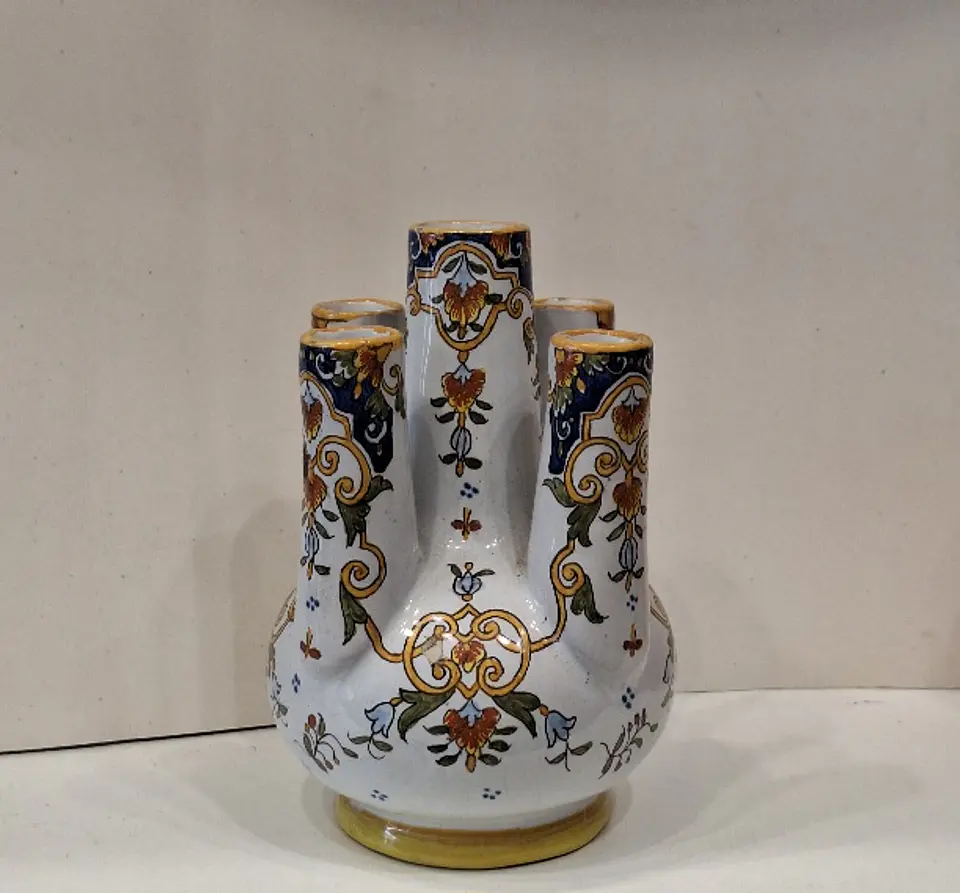 Vaso em faiança francesa de Rouen com brasão de Le Pouliguen 3