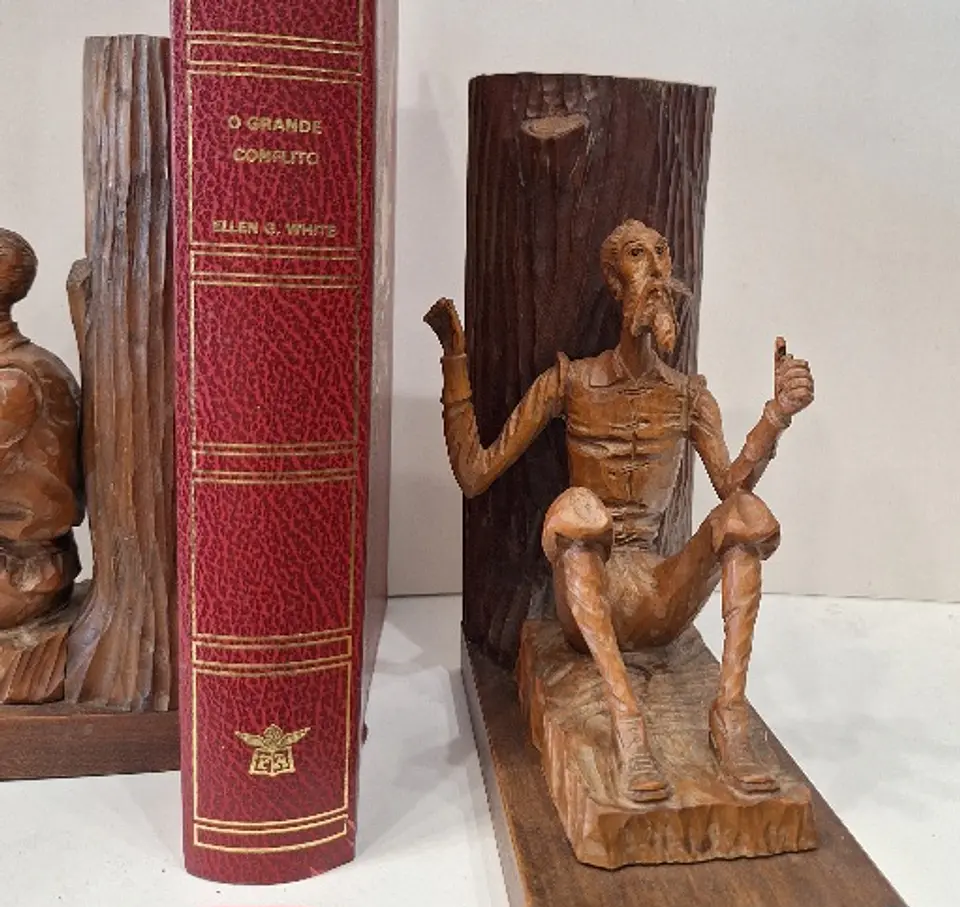 Suporte de livros, bookends, representando Dom Quixote e  Sancho Pança  3
