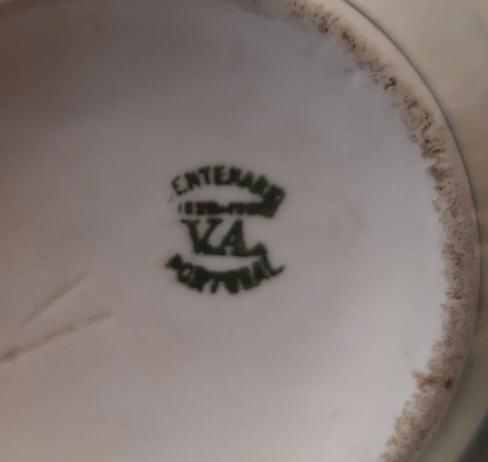 Leiteira em porcelana.  Centenário da Vista Alegre - 1924 5