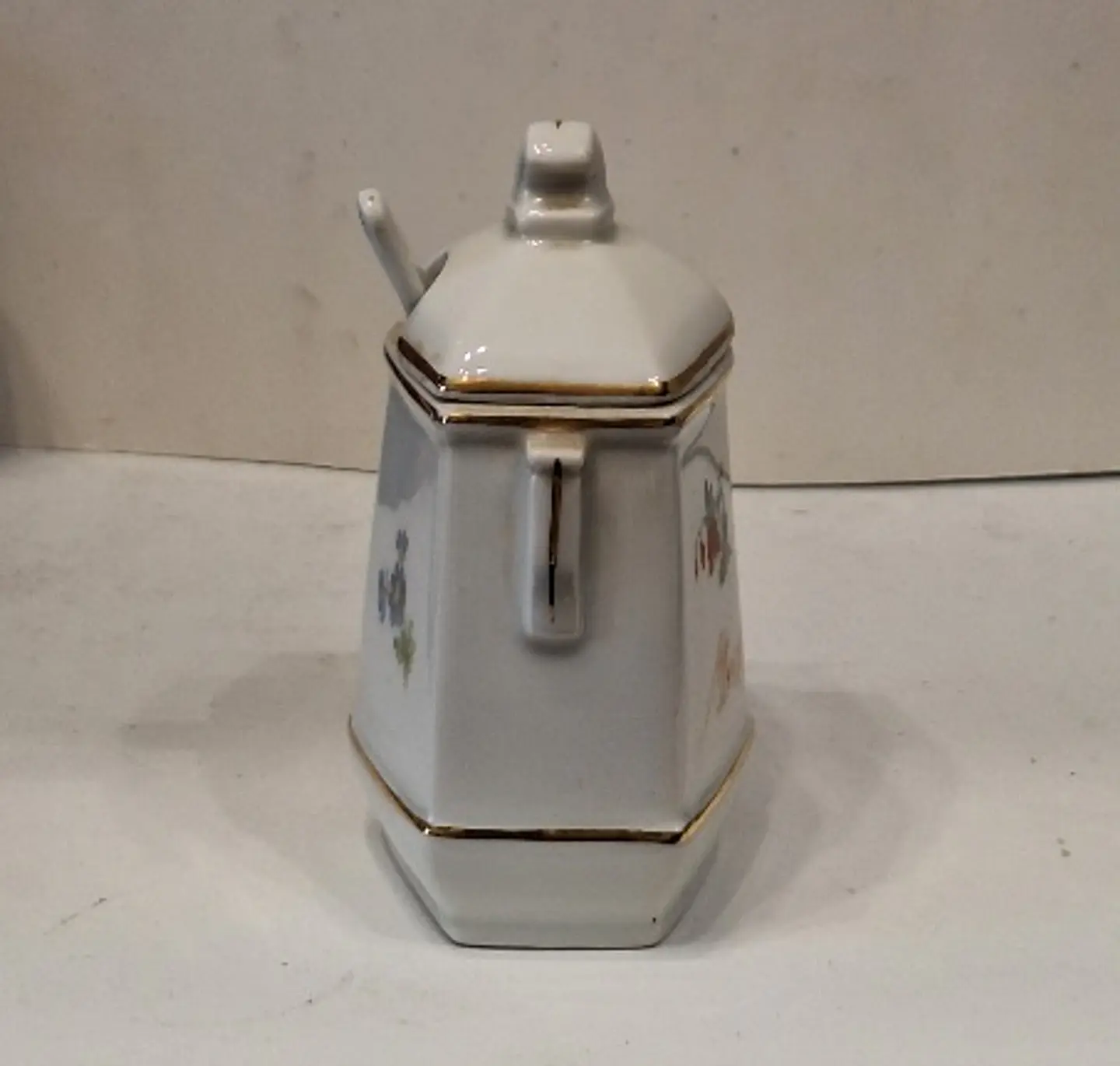 Mostardeira em porcelana da Candal  2