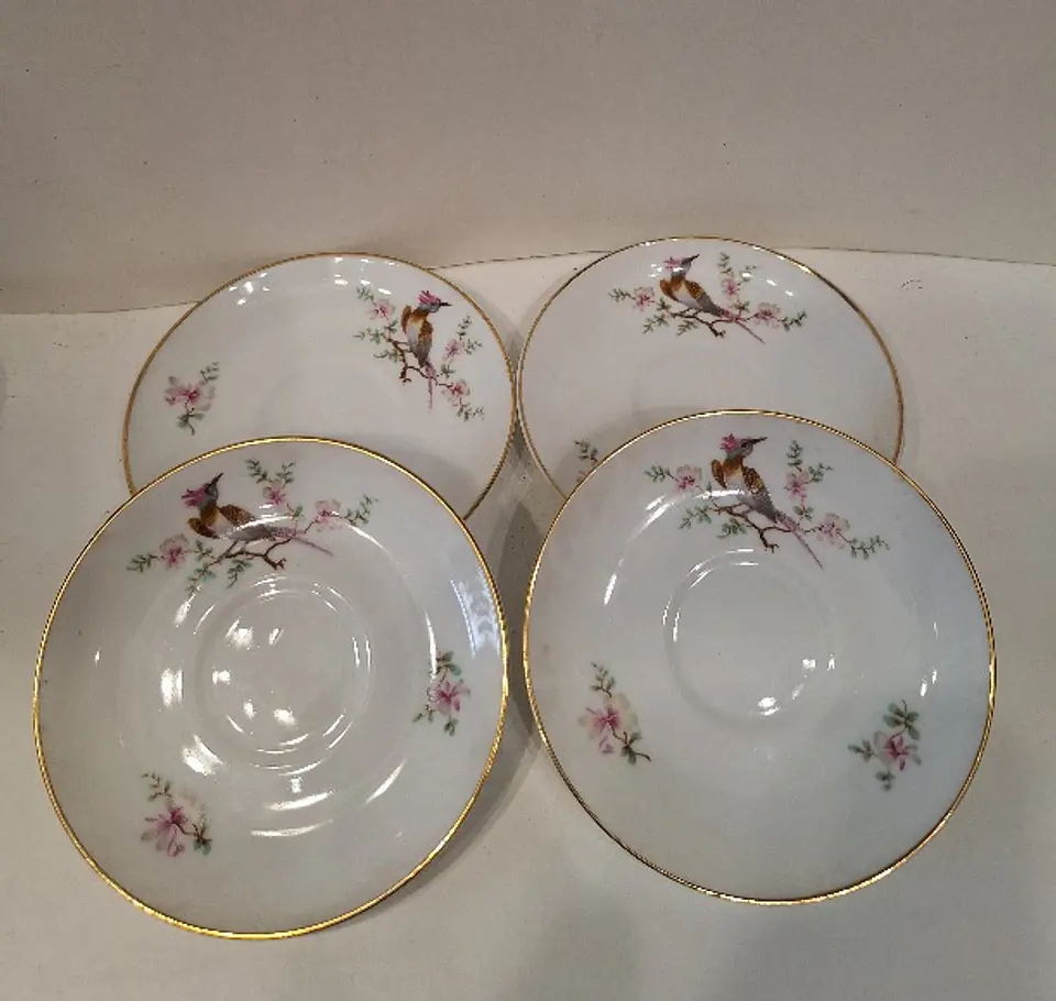 Pires em porcelana da Vista Alegre (1947-1968). 1